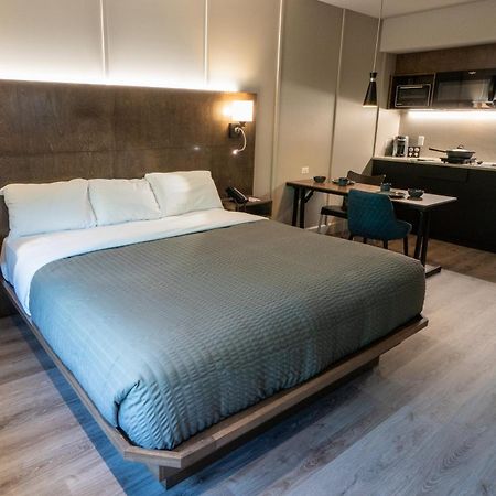 Hotel & Suites Normandin 莱维斯 外观 照片