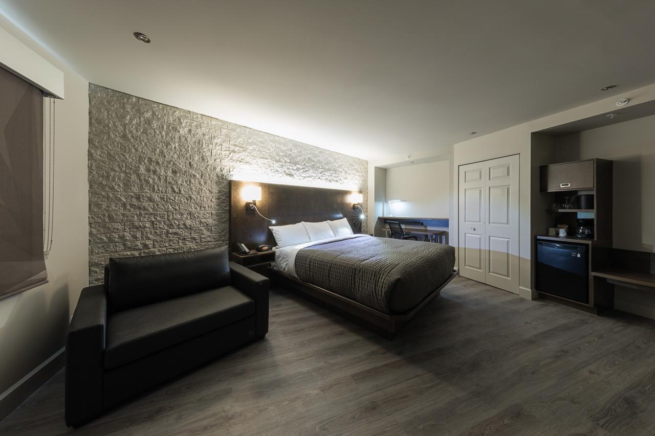Hotel & Suites Normandin 莱维斯 外观 照片