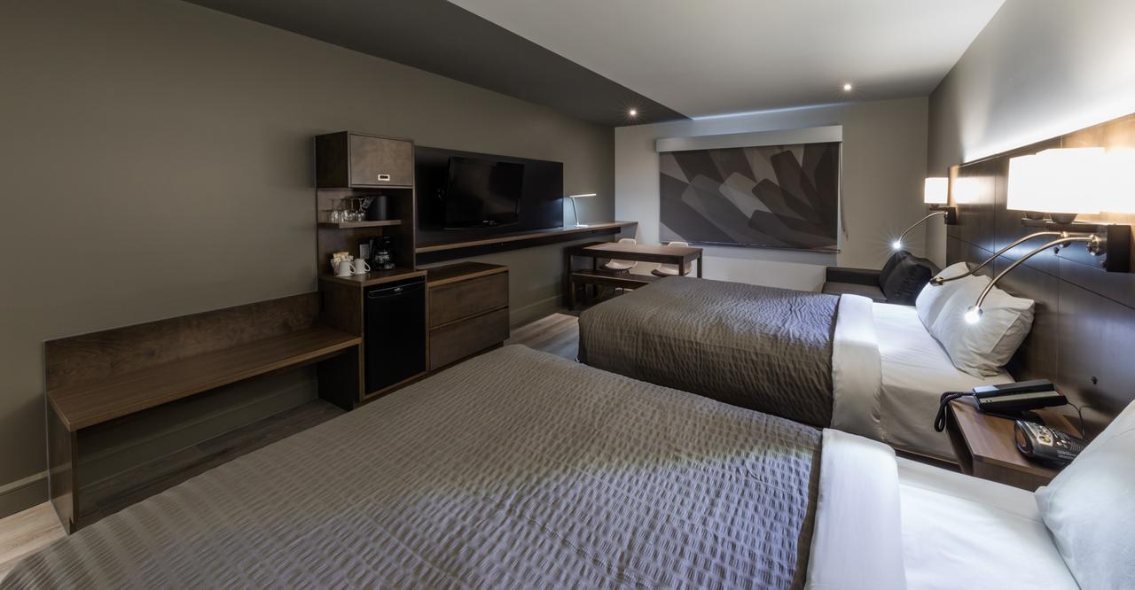 Hotel & Suites Normandin 莱维斯 外观 照片