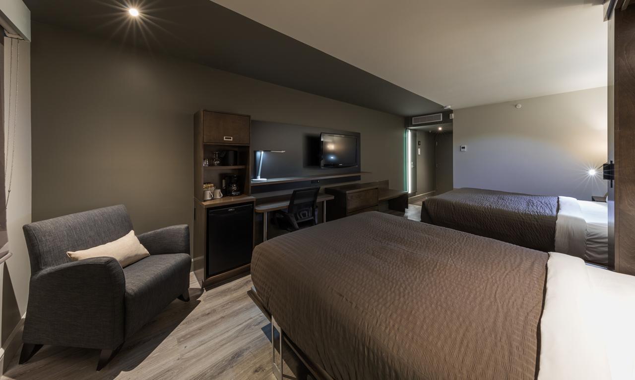 Hotel & Suites Normandin 莱维斯 外观 照片