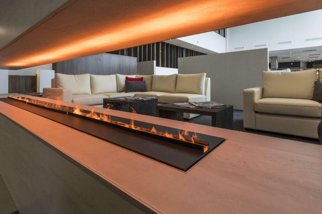 Hotel & Suites Normandin 莱维斯 外观 照片