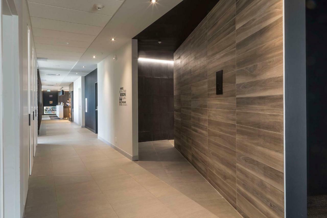 Hotel & Suites Normandin 莱维斯 外观 照片