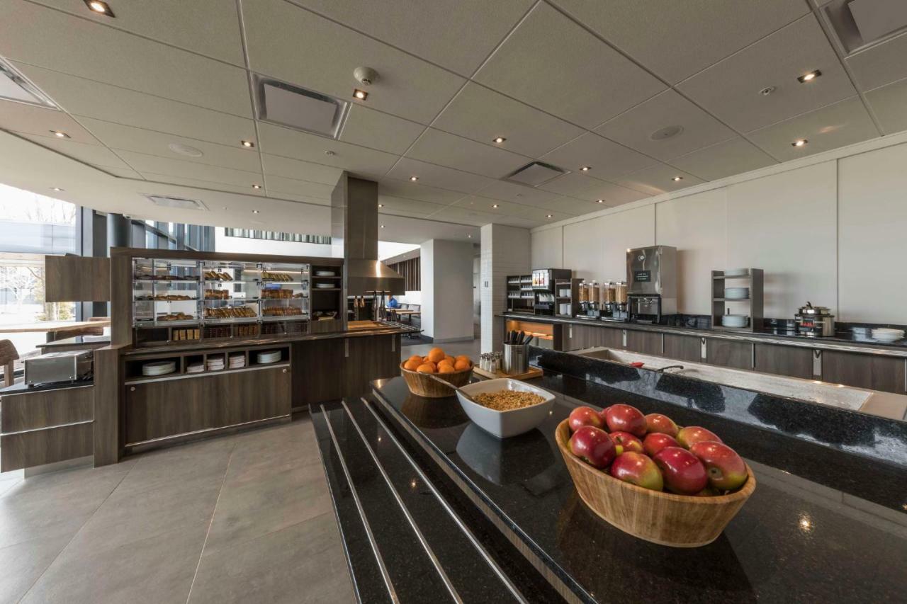 Hotel & Suites Normandin 莱维斯 外观 照片